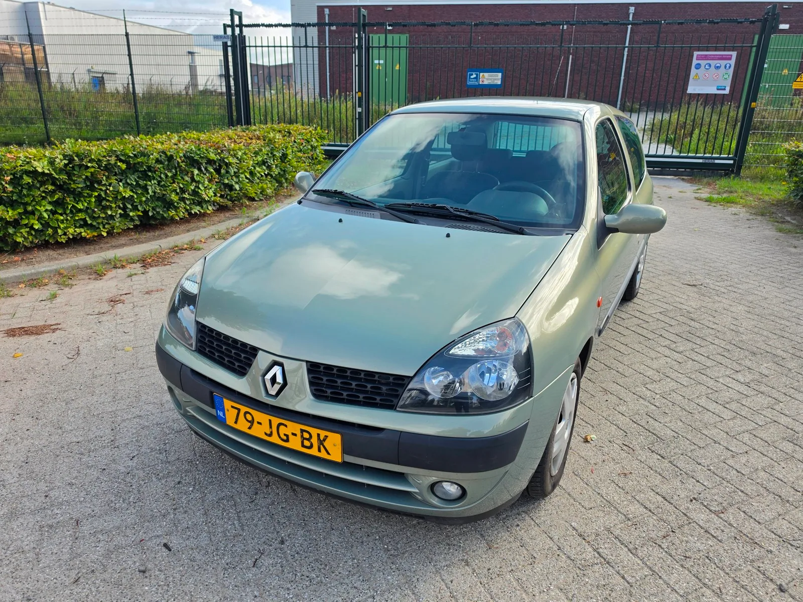 Renault Clio (2002) — foto 1