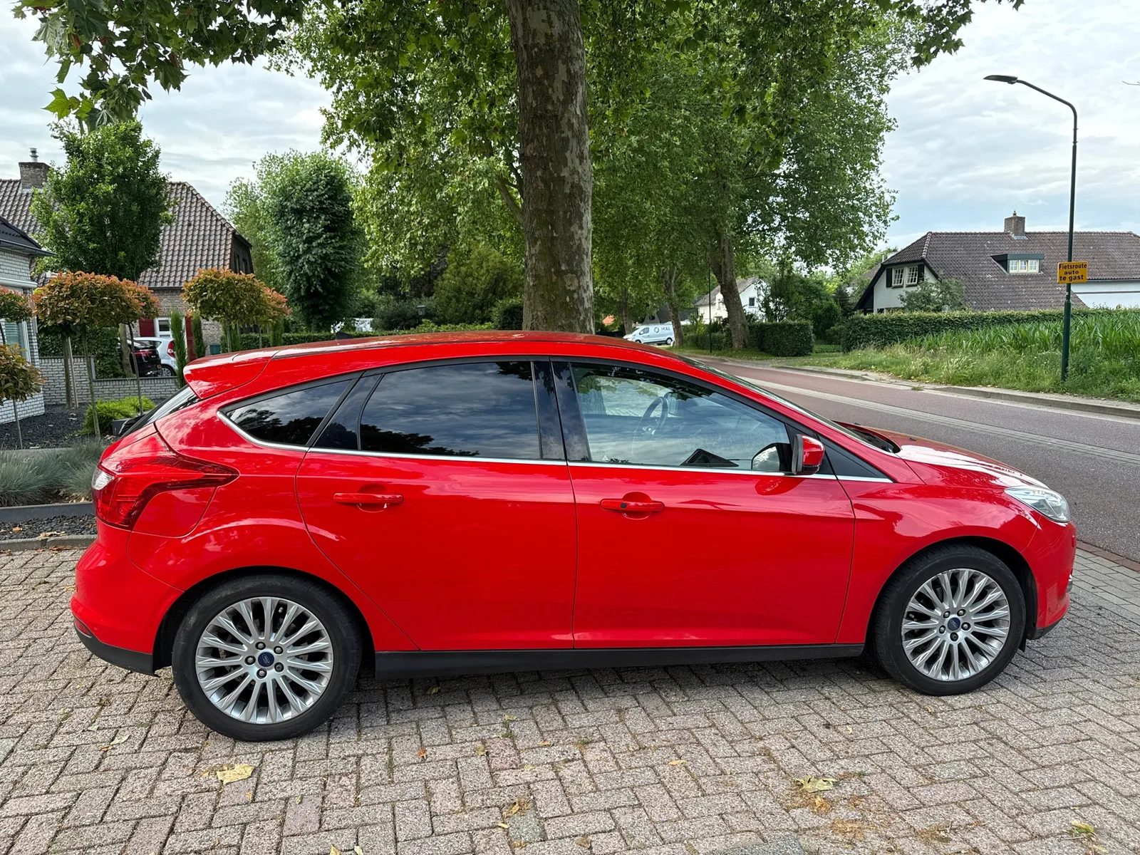 Ford Focus (2013) — foto 1