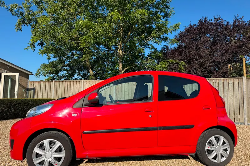 Peugeot 107 (2011)