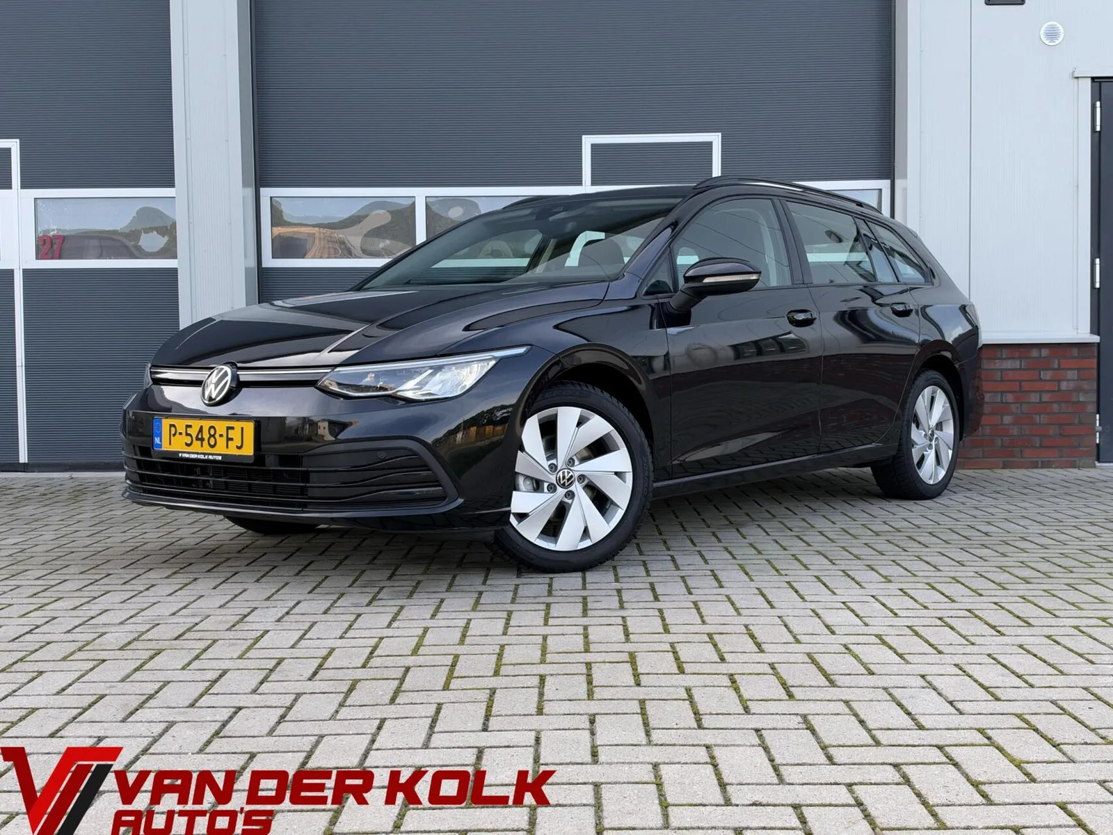 Volkswagen Golf (2022) — foto 1