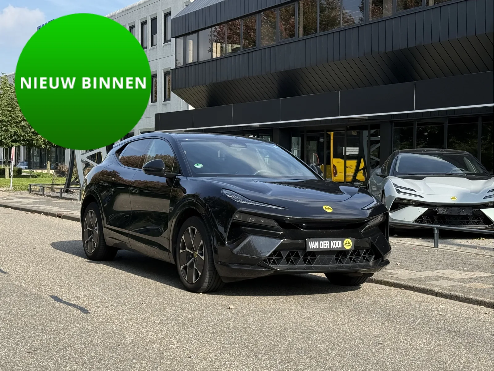 Lotus Eletre (2023) — foto 1
