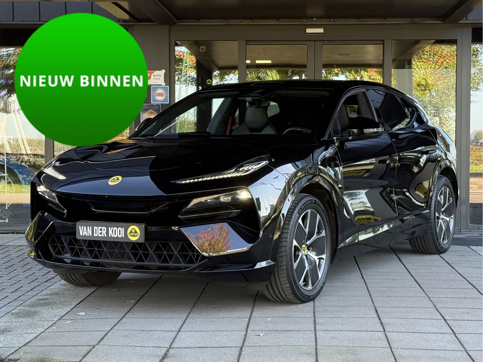 Lotus Eletre (2023) — foto 1
