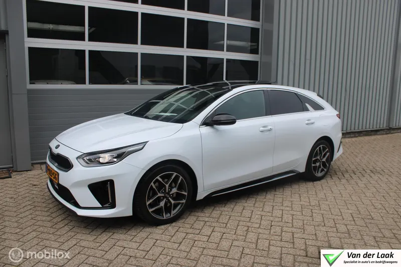 Kia ProCeed (2021)