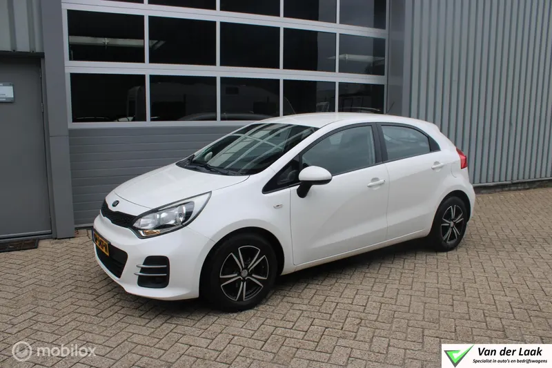 Kia Rio (2015)