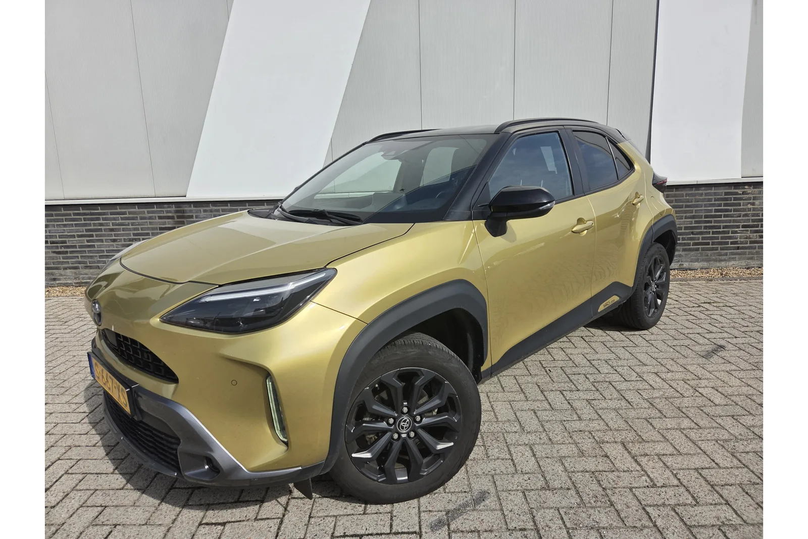 Toyota Yaris Cross (2023) — foto 1