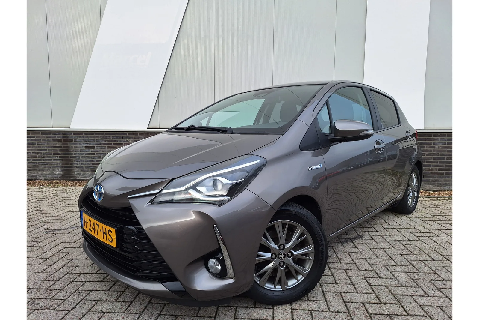 Toyota Yaris (2020) — foto 1