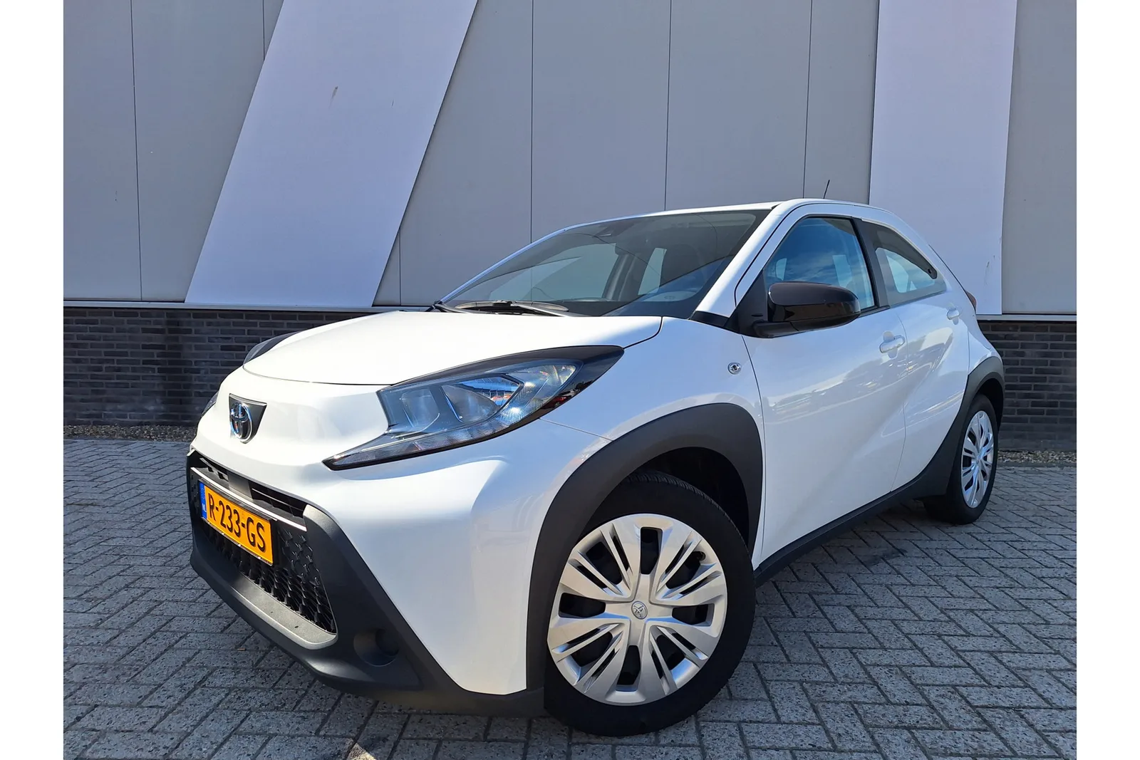 Toyota Aygo X (2022) — foto 1