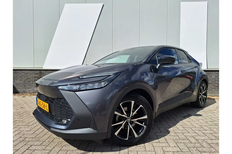 Toyota C-HR (2024)