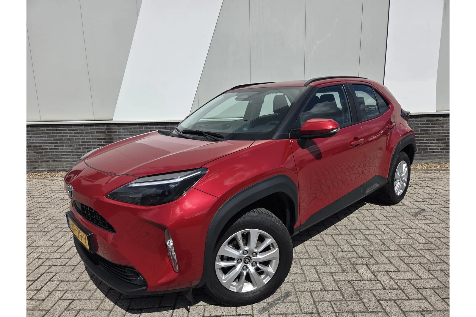Toyota Yaris Cross (2025) — foto 1