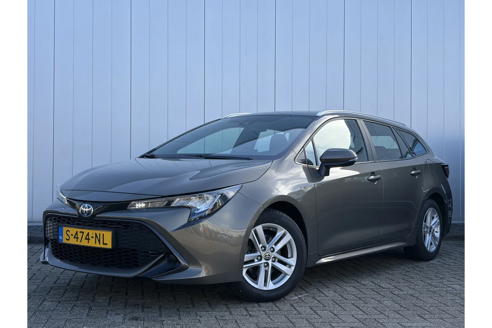 Toyota Corolla (2023) — foto 1