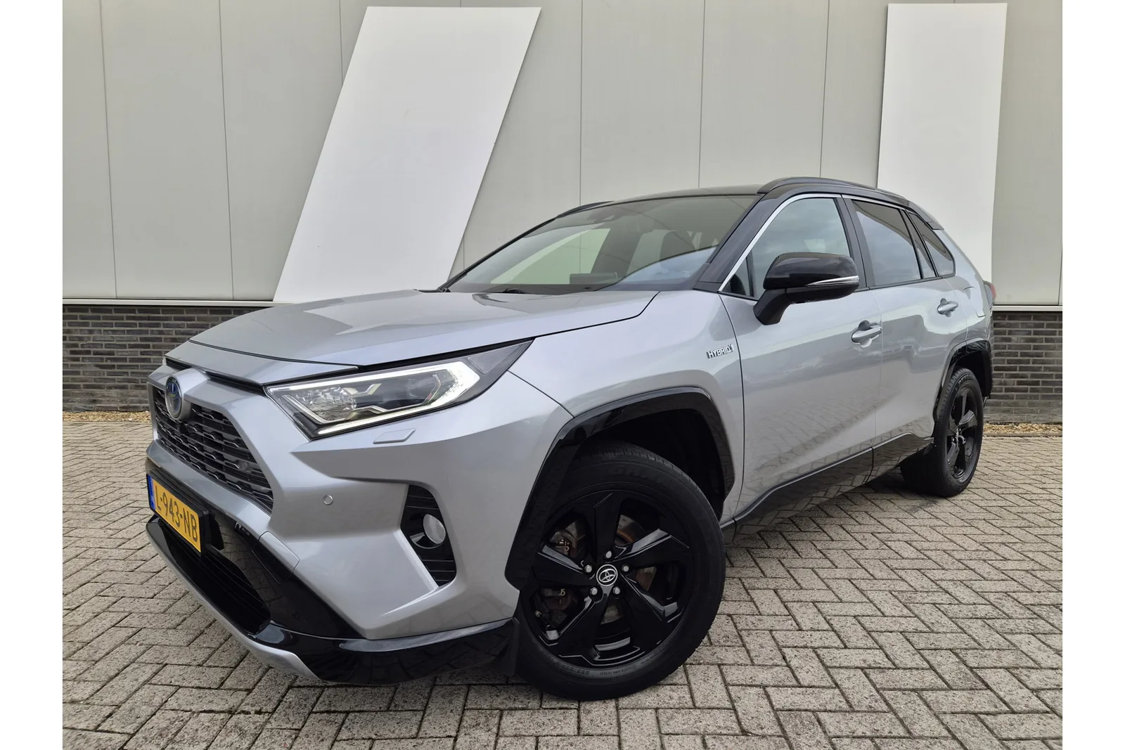 Toyota RAV4 (2019) — foto 1