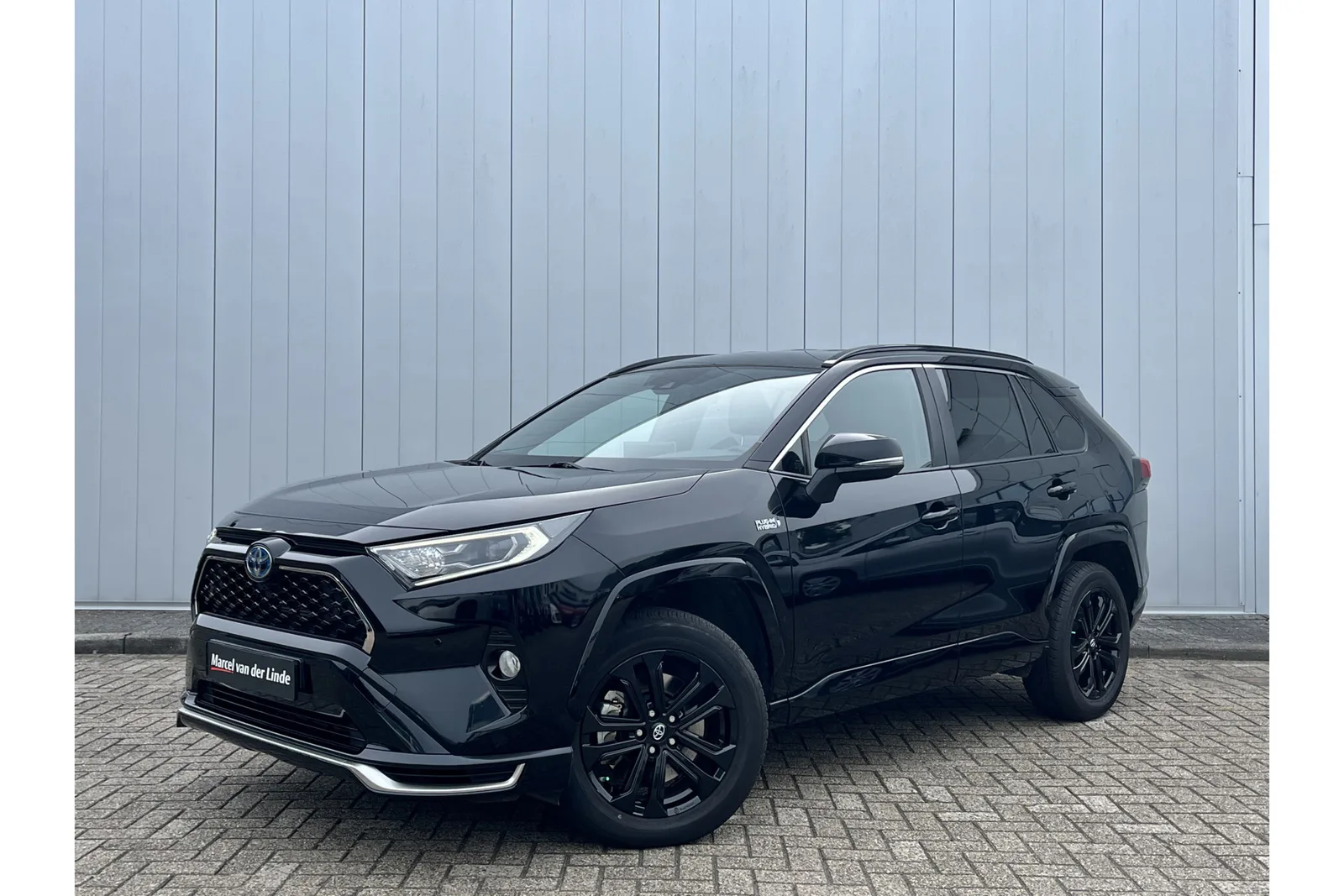 Toyota RAV4 (2022) — foto 1