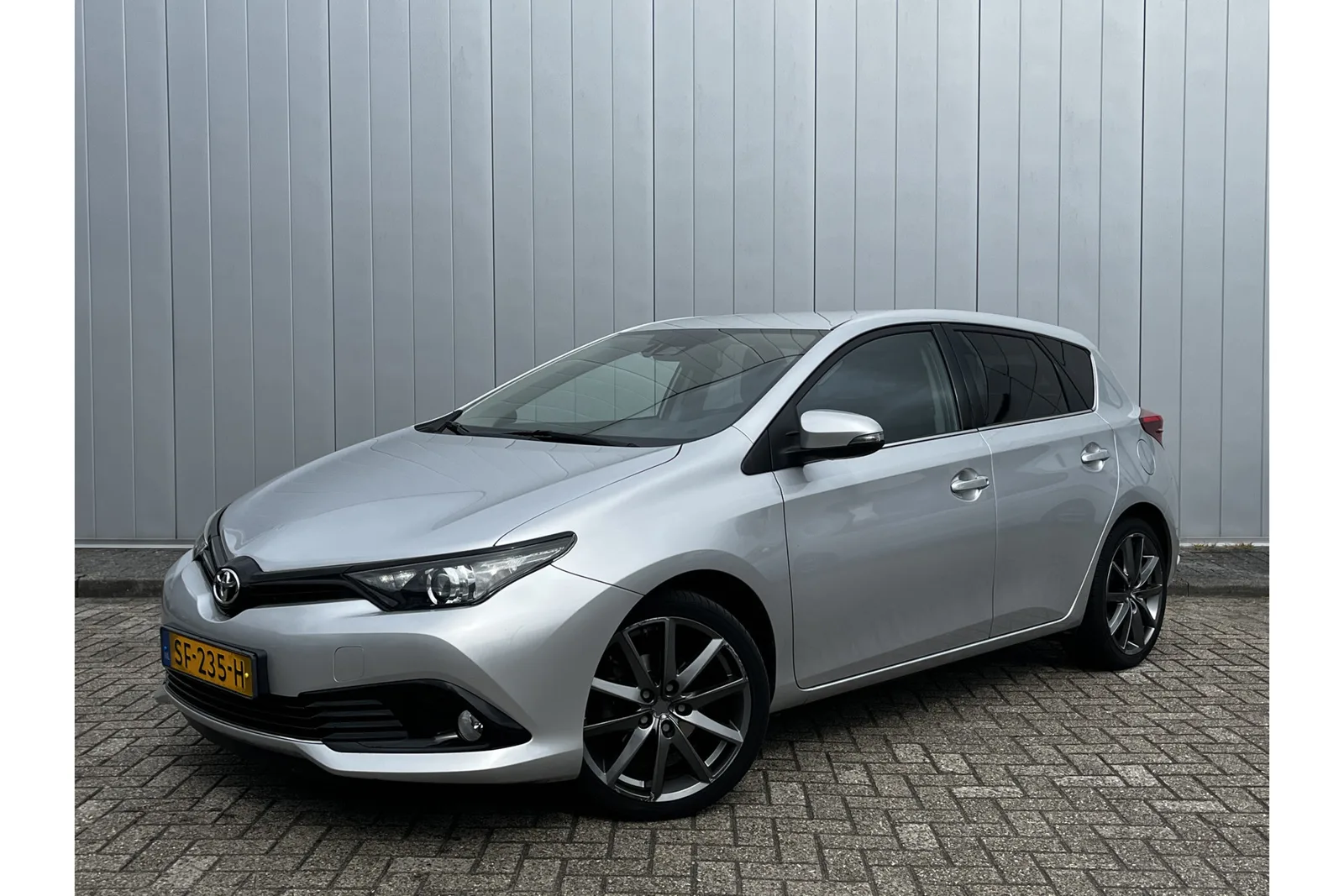 Toyota Auris (2018) — foto 1