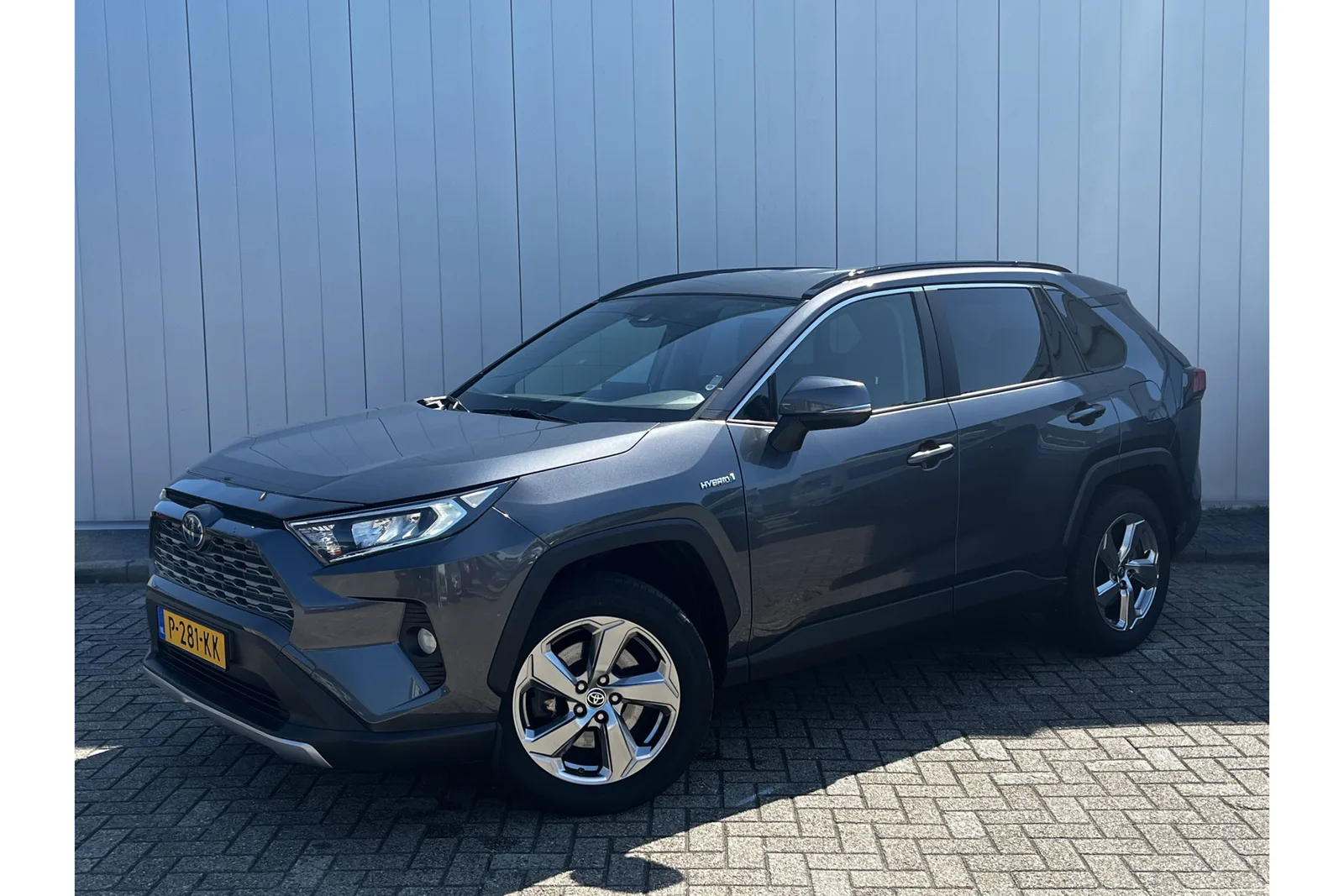Toyota RAV4 (2021) — foto 1