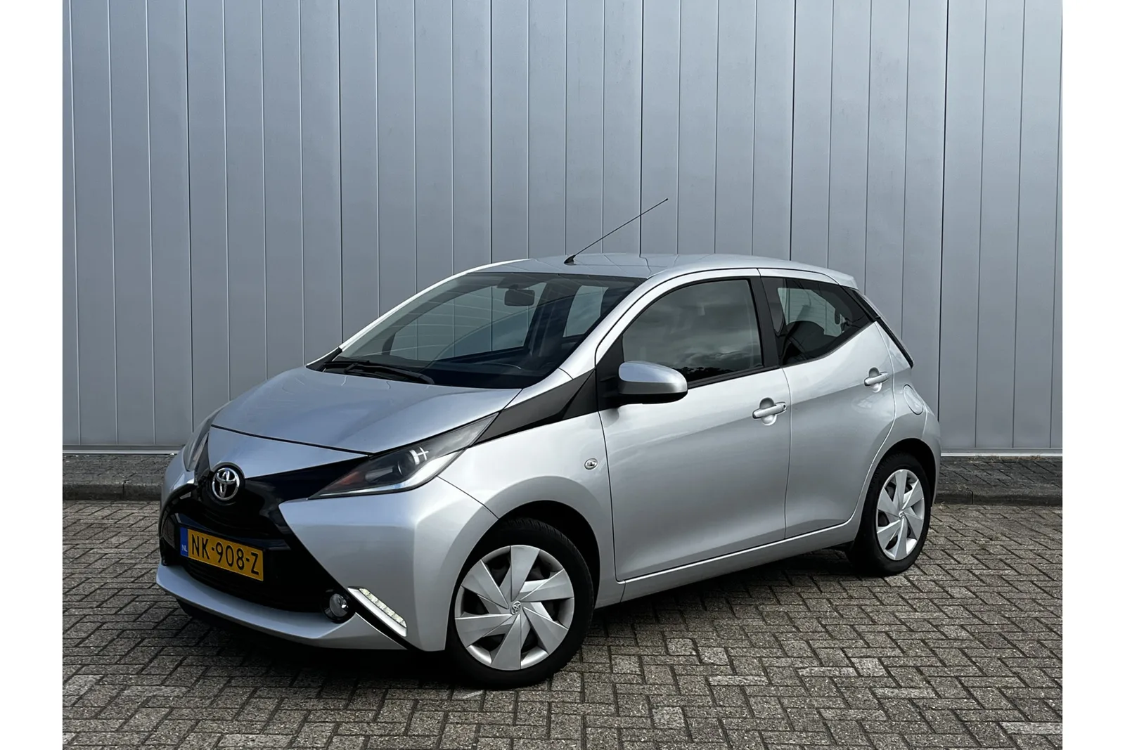 Toyota Aygo (2017) — foto 1