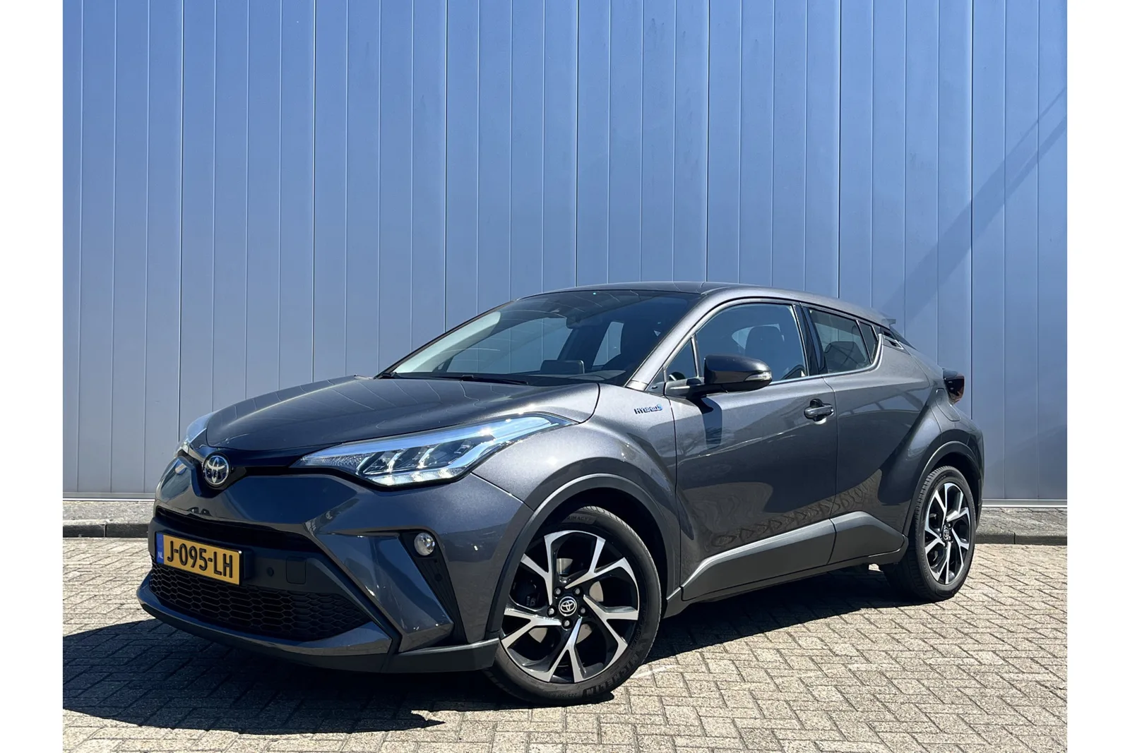 Toyota C-HR (2020) — foto 1