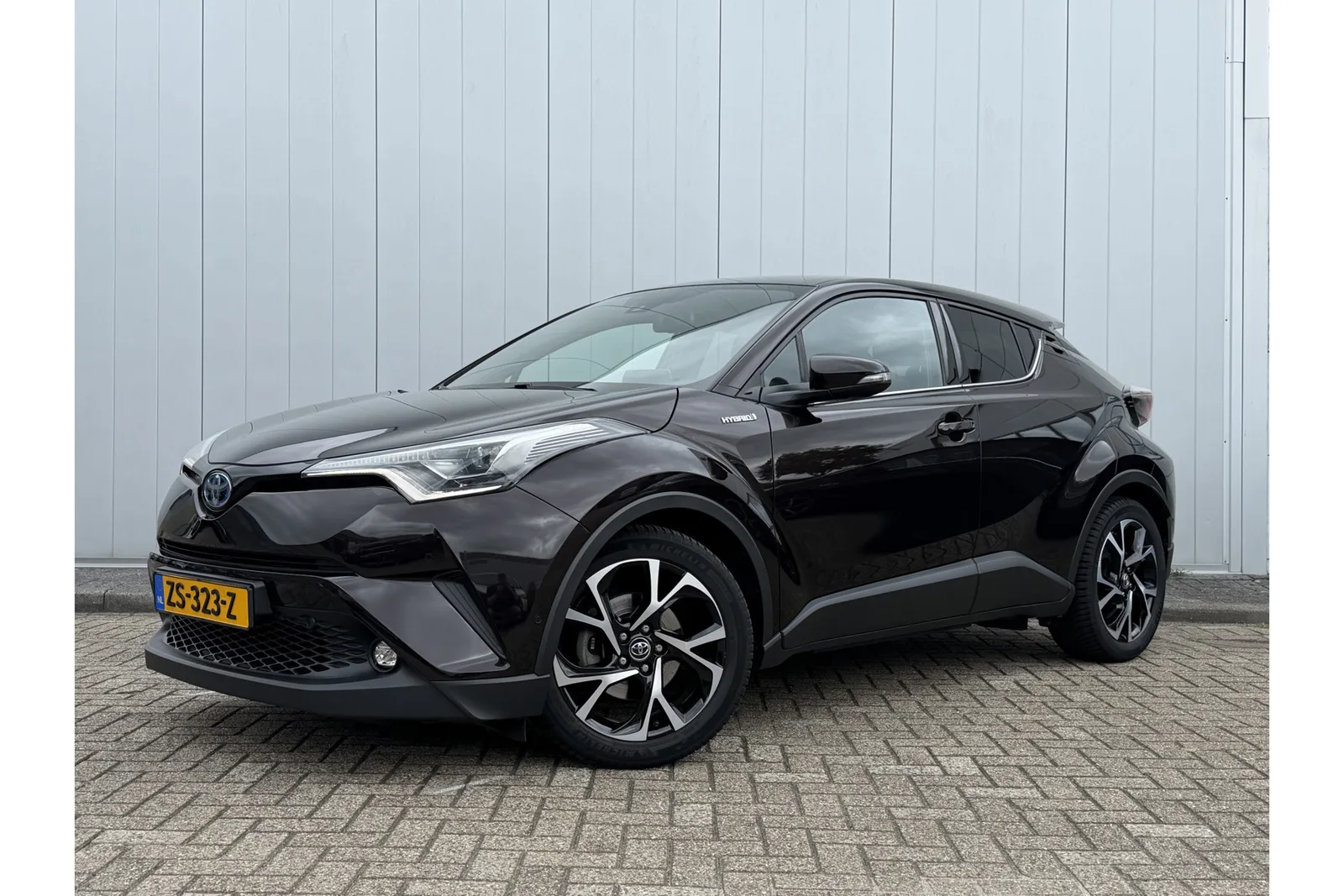Toyota C-HR (2019) — foto 1