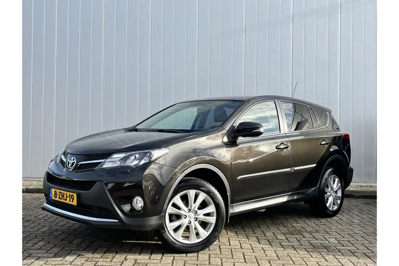 Toyota RAV4 (2015)