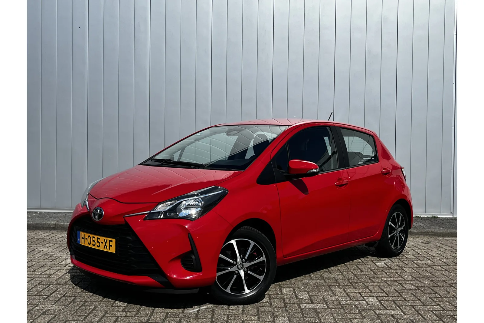Toyota Yaris (2020) — foto 1