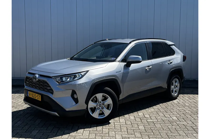 Toyota RAV4 (2021)