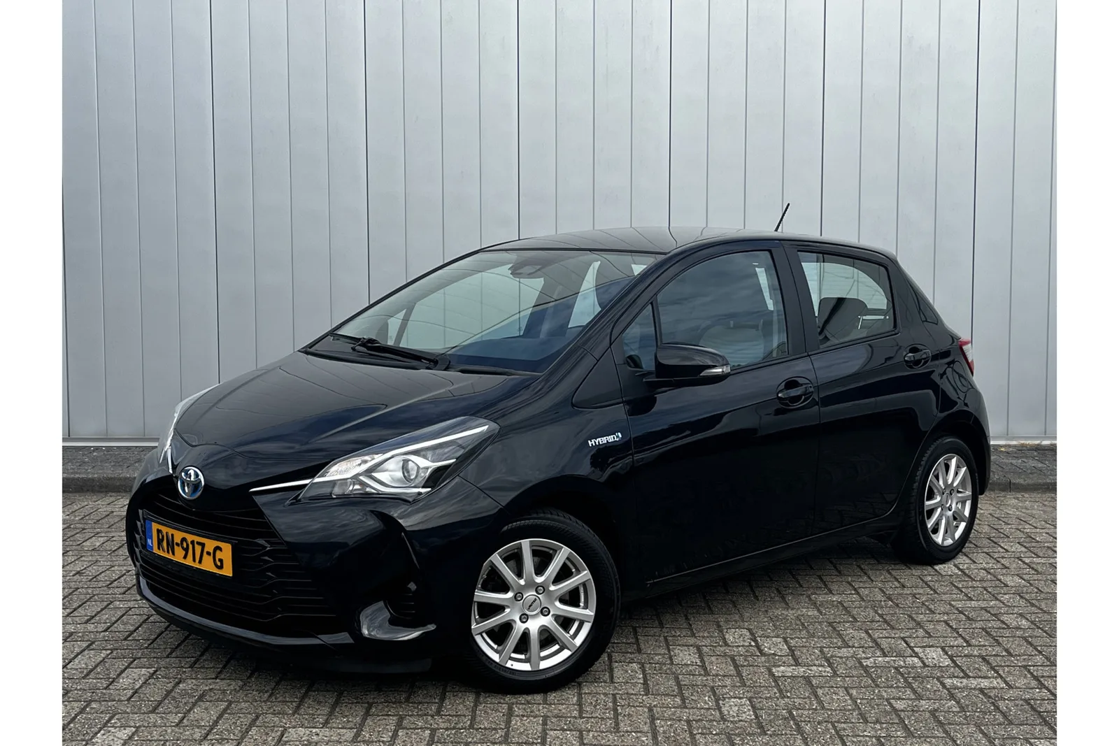 Toyota Yaris (2018) — foto 1