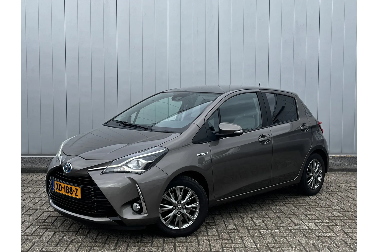 Toyota Yaris (2018) — foto 1