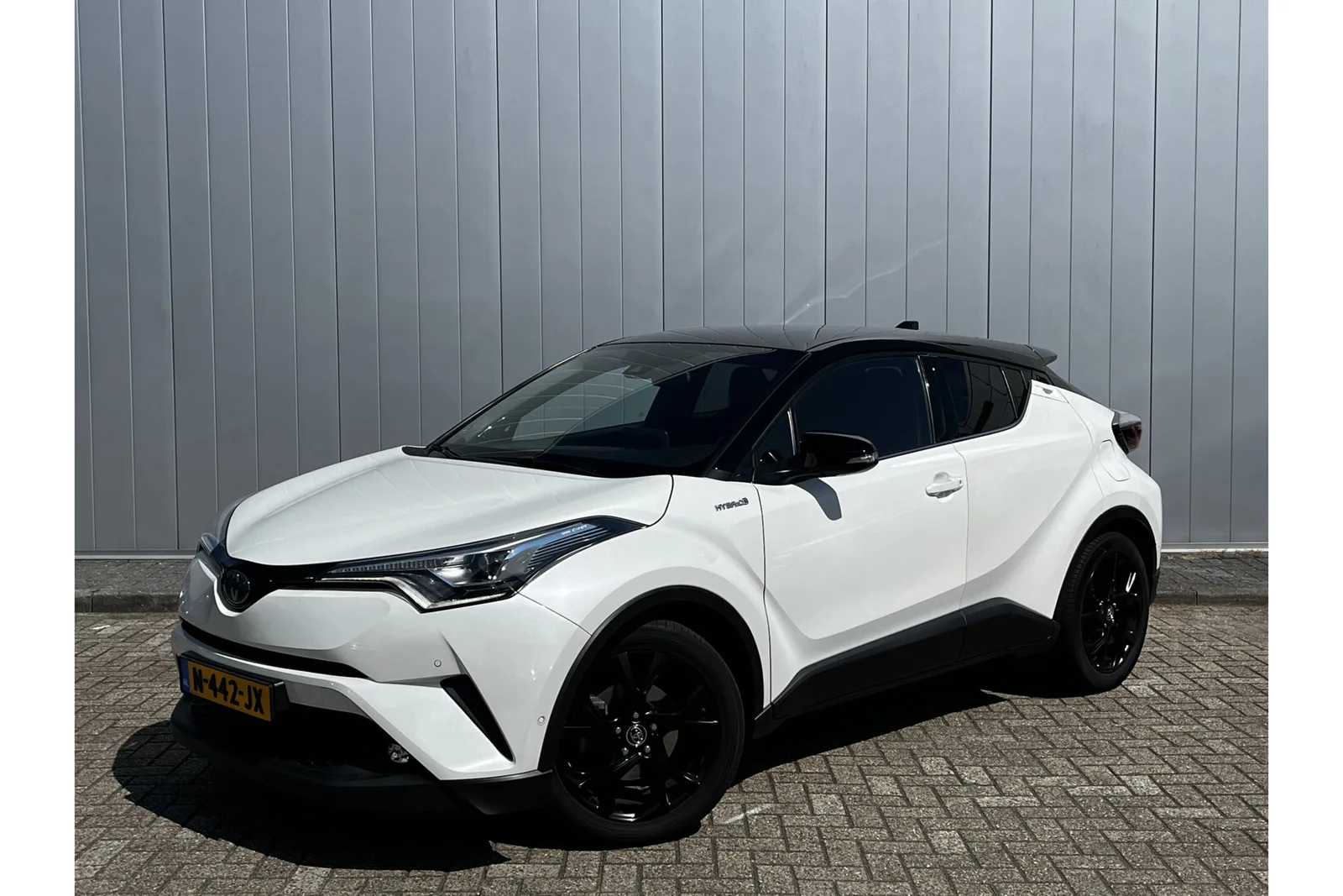 Toyota C-HR (2019) — foto 1