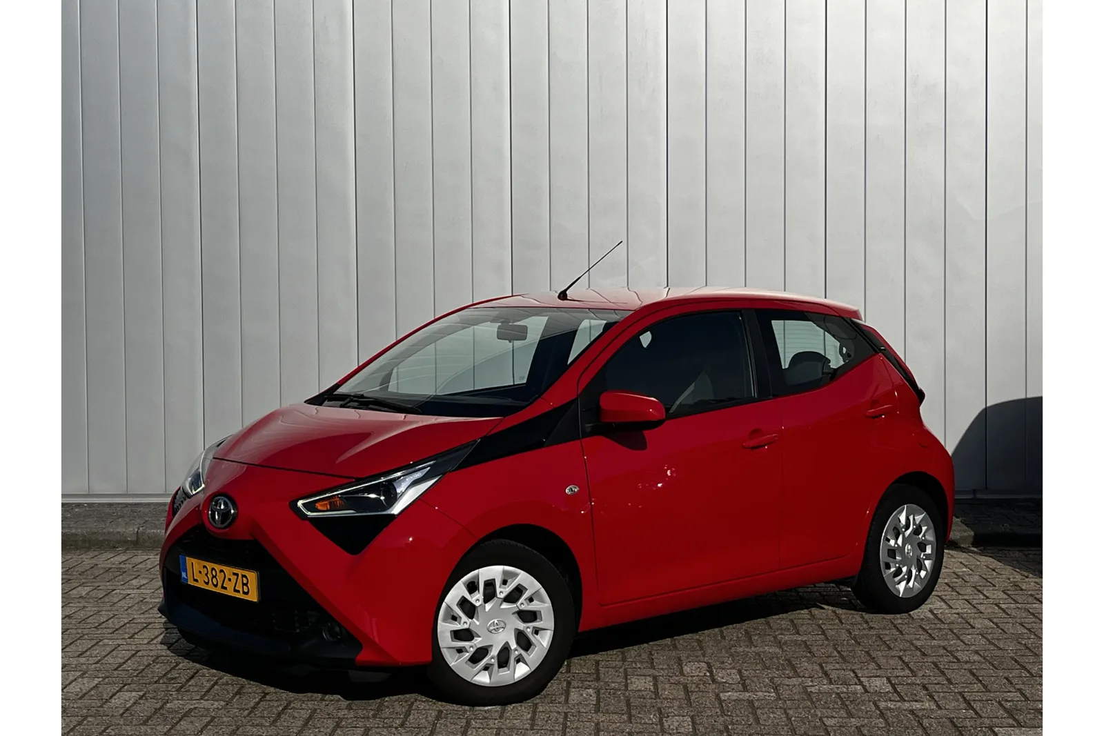 Toyota Aygo (2021) — foto 1