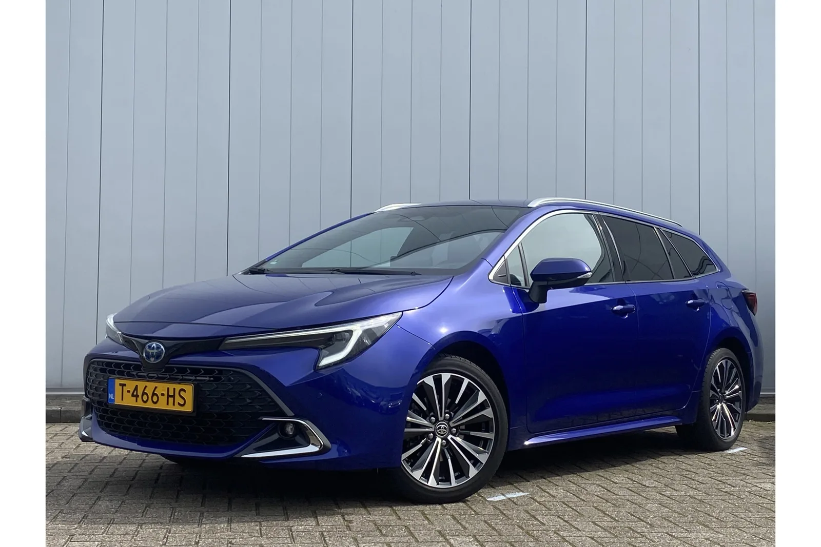 Toyota Corolla (2023) — foto 1