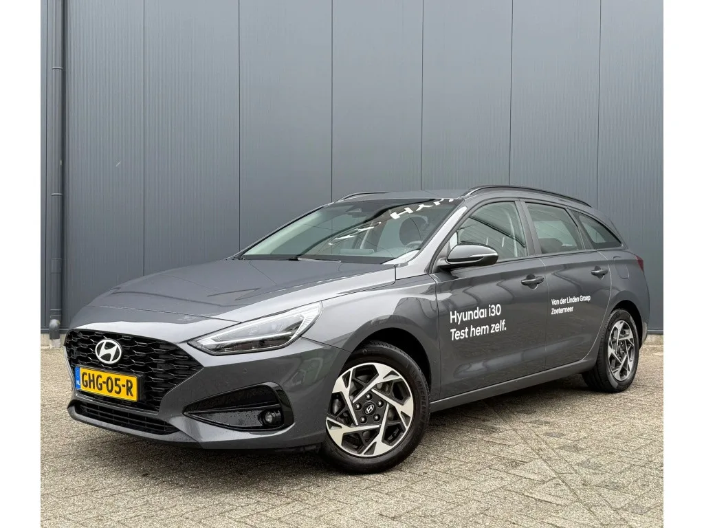 Hyundai i30 (2024) — foto 1
