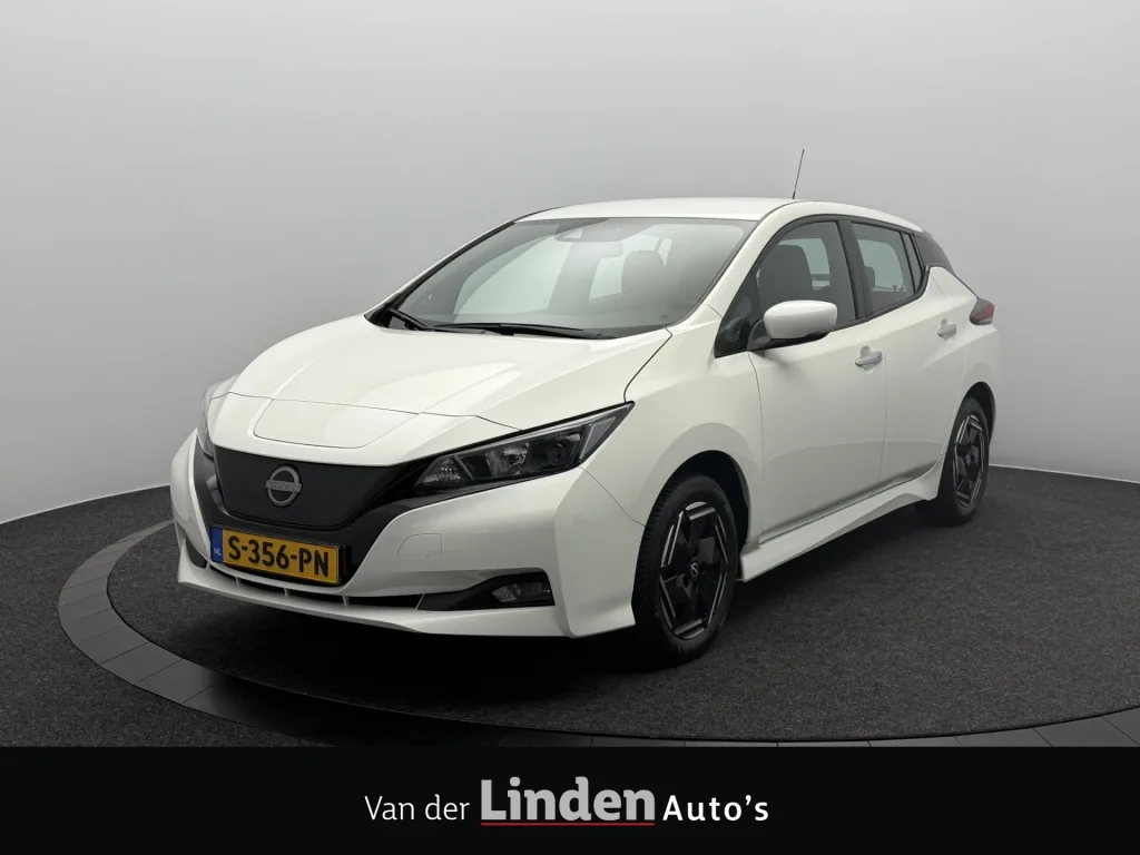 Nissan Leaf (2023) — foto 1