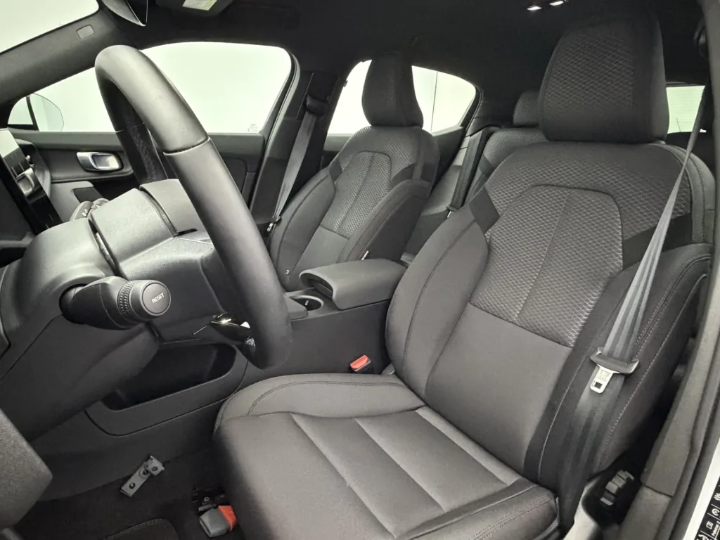 Polestar 2 (2023) — foto 1