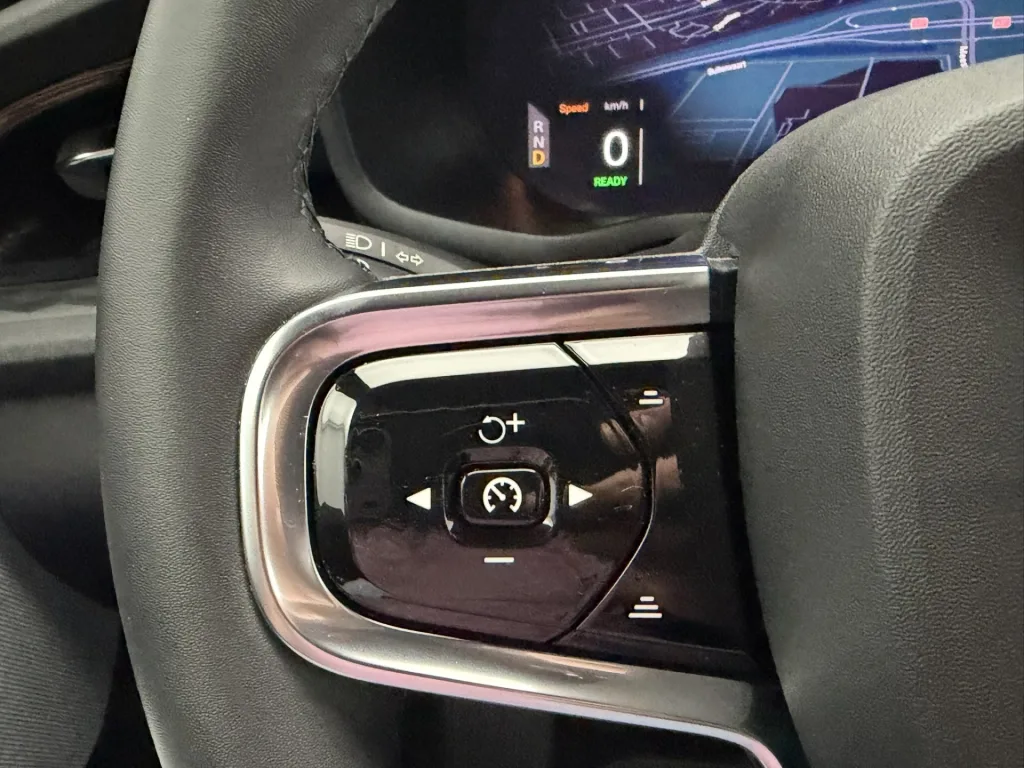 Polestar 2 (2023) — foto 1