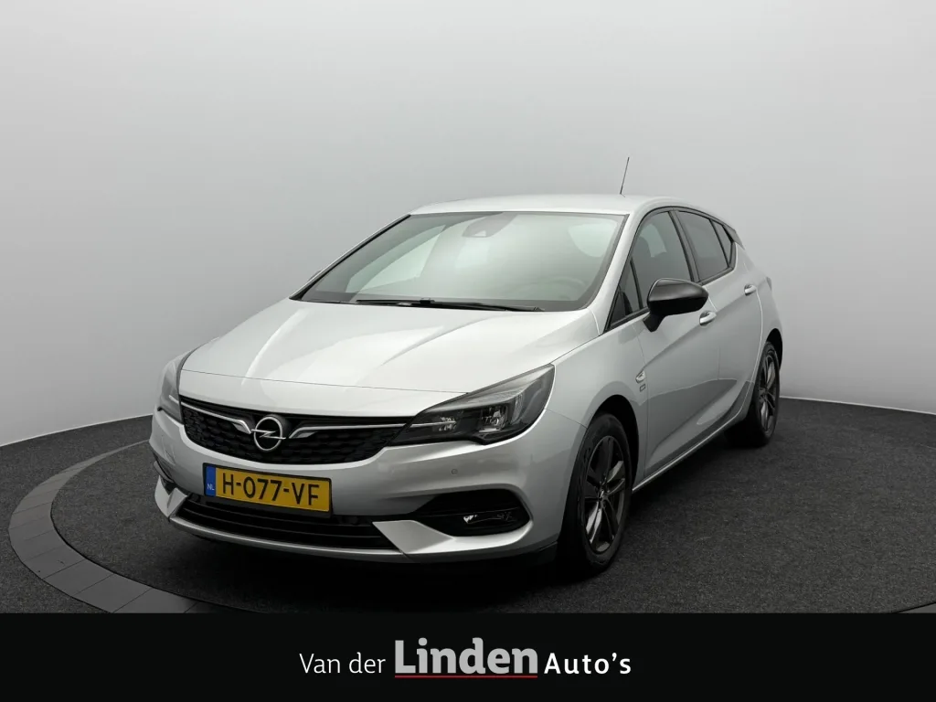 Opel Astra (2020) — foto 1