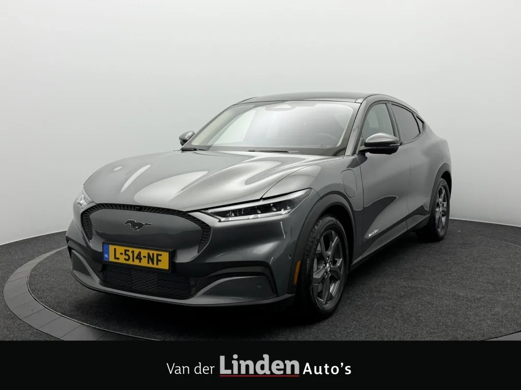 Ford Mustang (2021) — foto 1