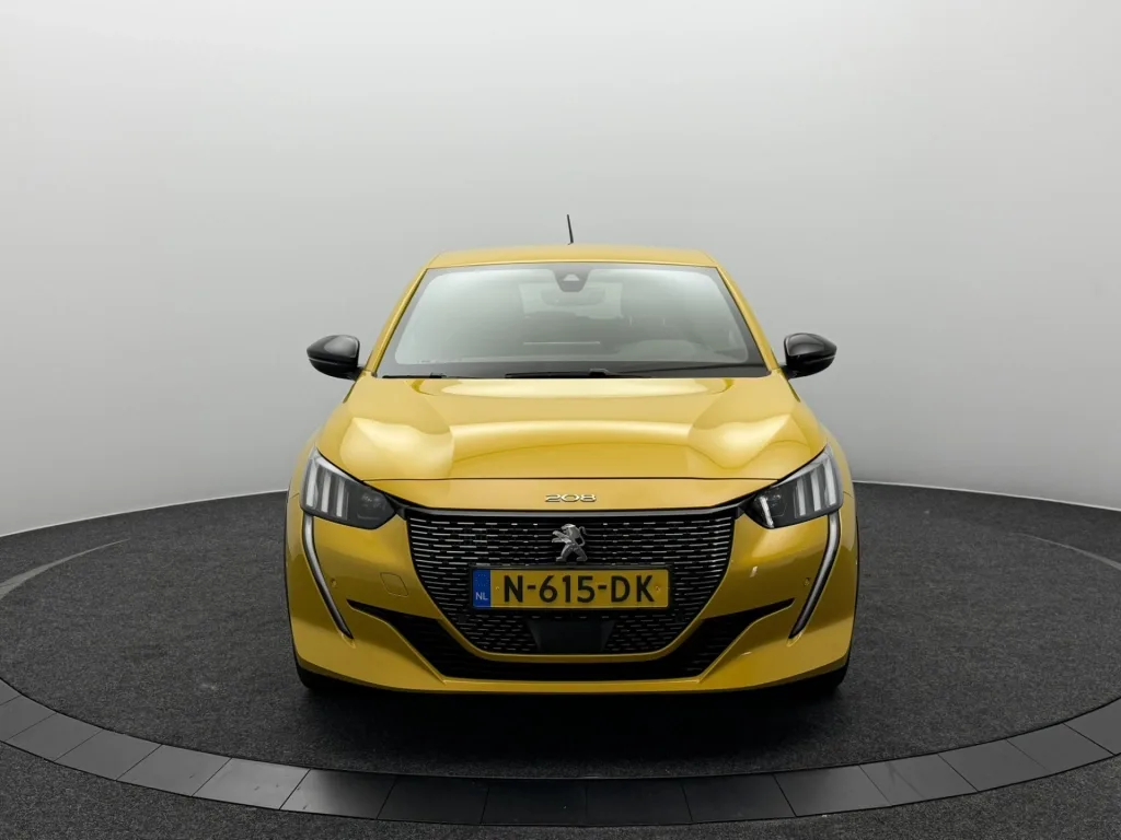 Peugeot 208 (2021) — foto 1