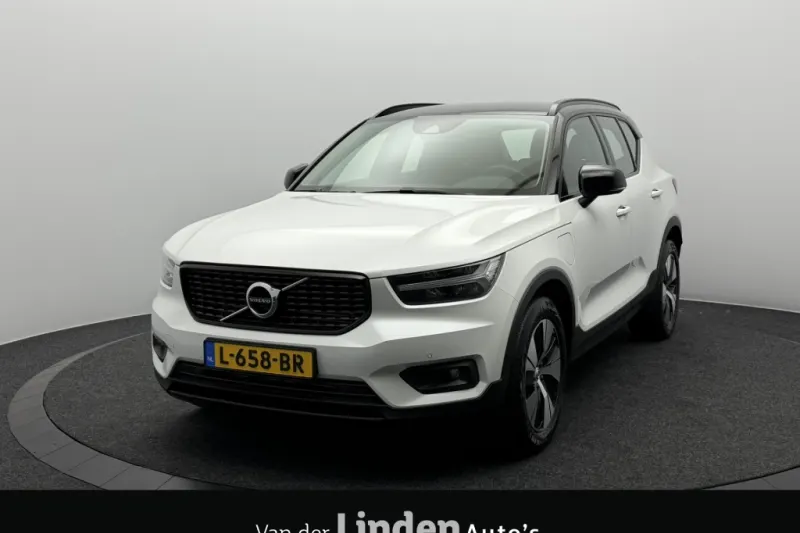 Volvo XC40 (2021)