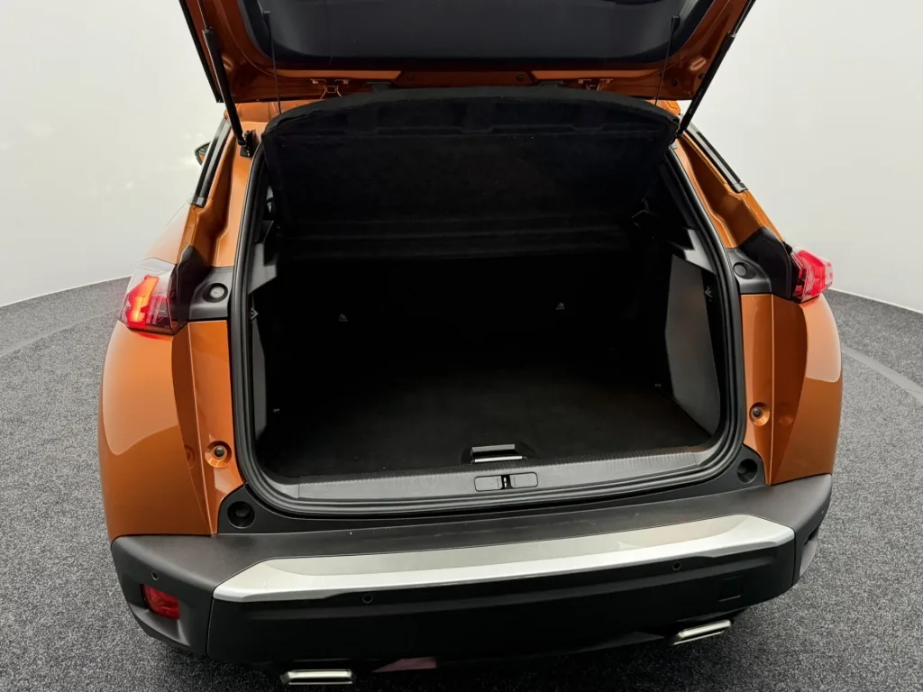 Peugeot 2008 (2021) — foto 1