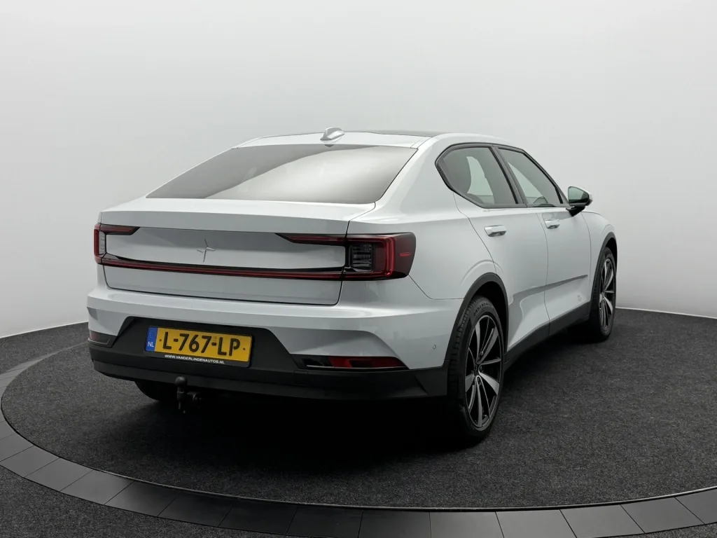 Polestar 2 (2021) — foto 1