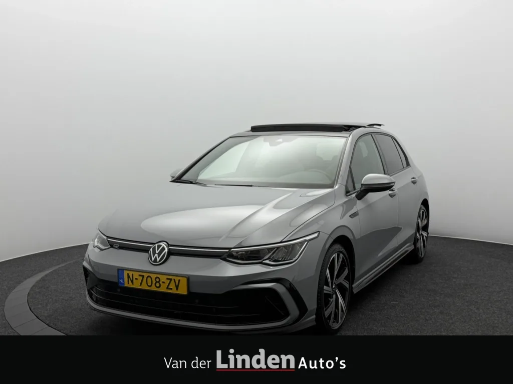 Volkswagen Golf (2022) — foto 1