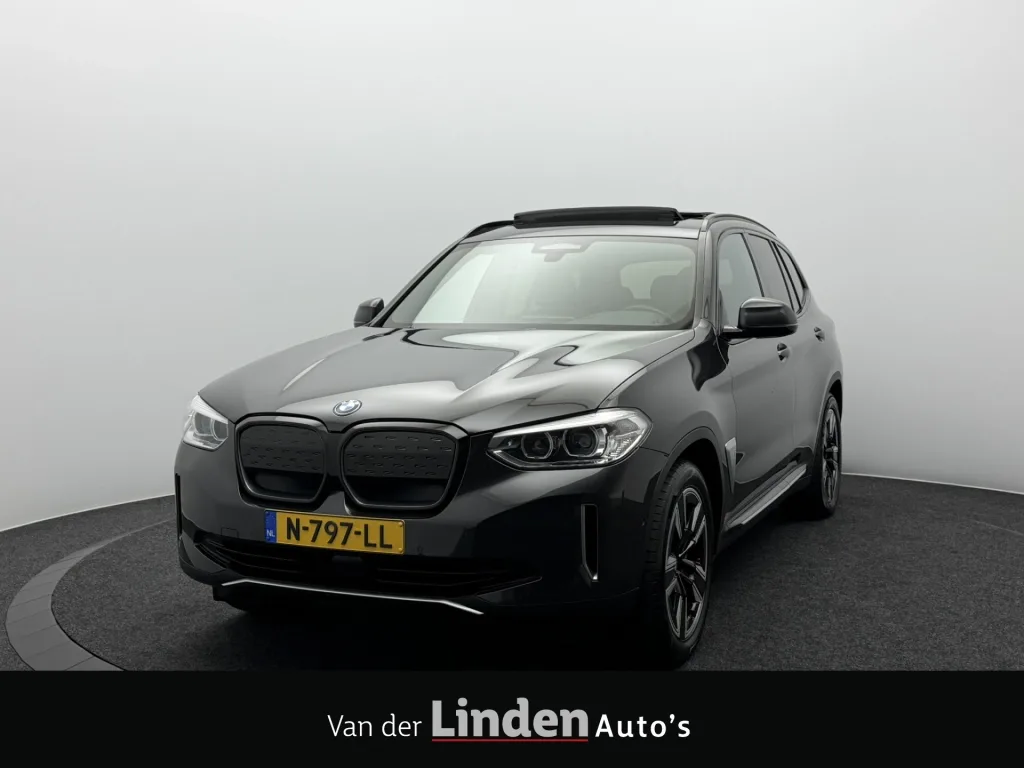 BMW iX3 (2021) — foto 1