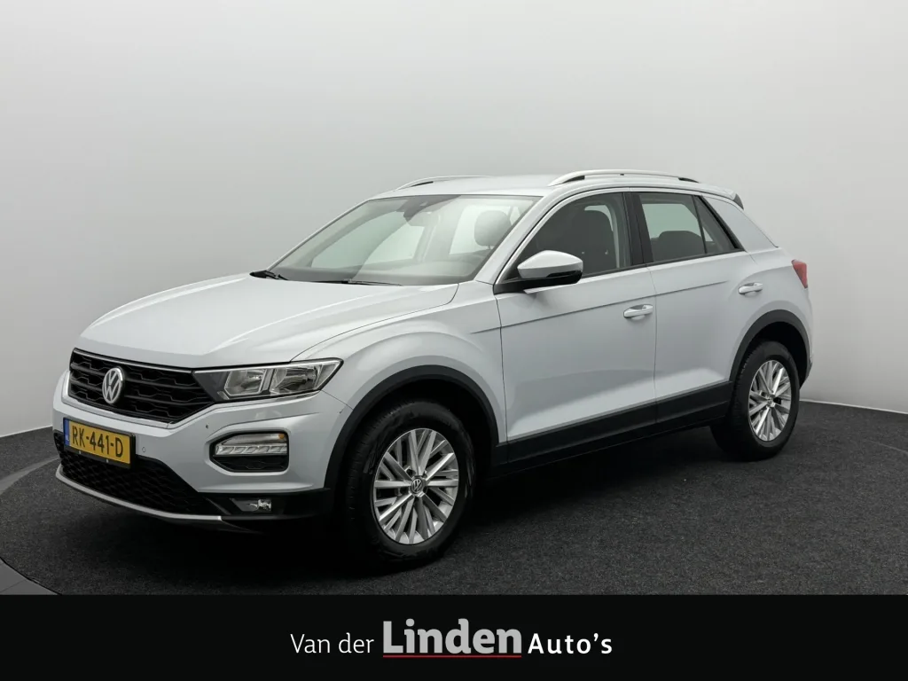 Volkswagen T-Roc (2017) — foto 1