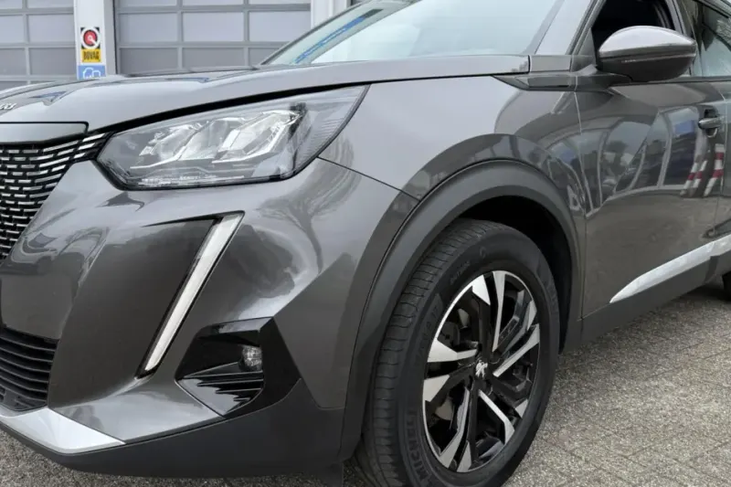 Peugeot 2008 (2021)