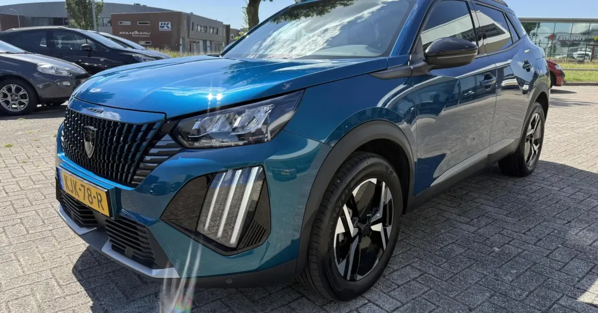 Peugeot 2008 (2025) — foto 1