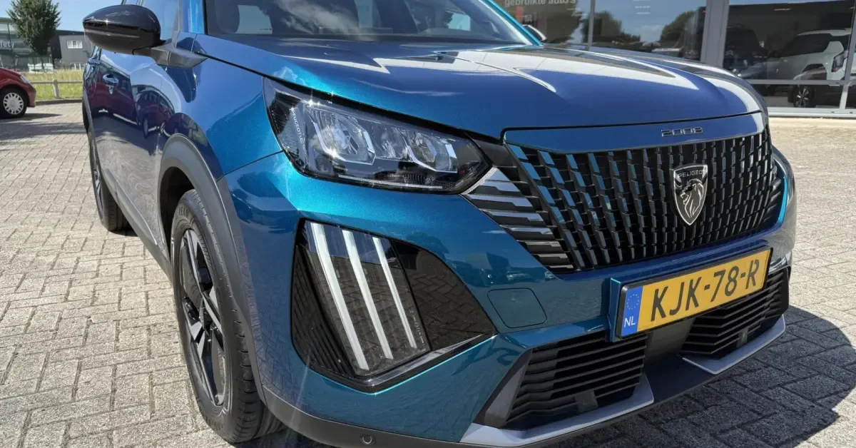 Peugeot 2008 (2025) — foto 1
