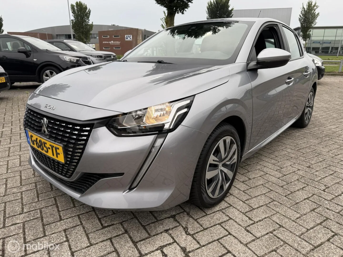 Peugeot 208 (2019) — foto 1