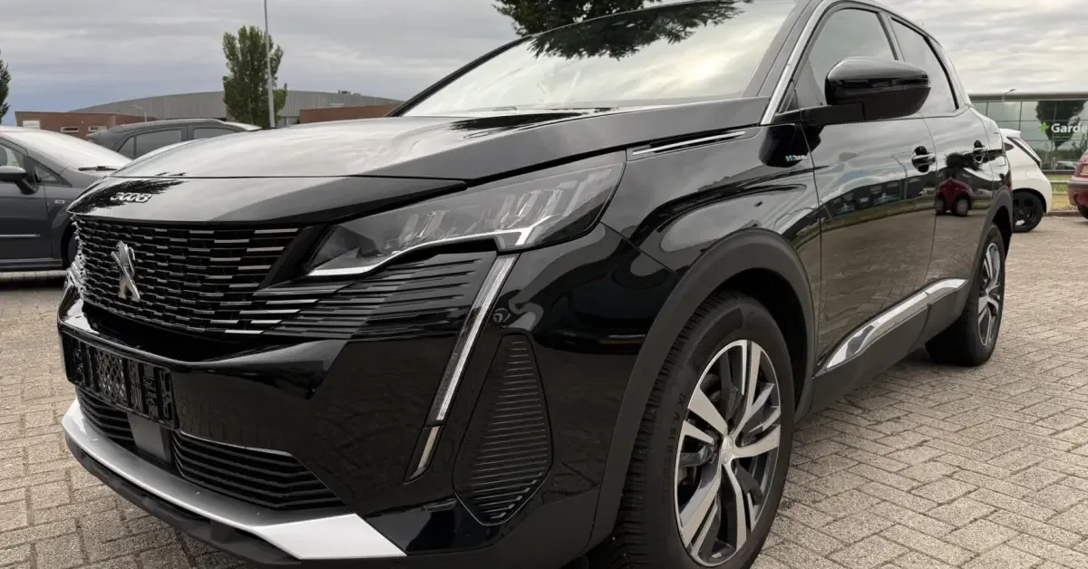 Peugeot 3008 (2023) — foto 1