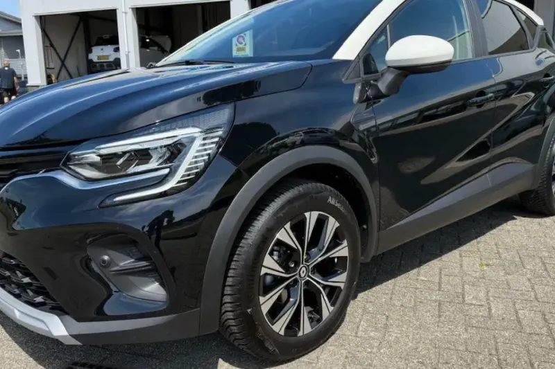 Renault Captur (2023)