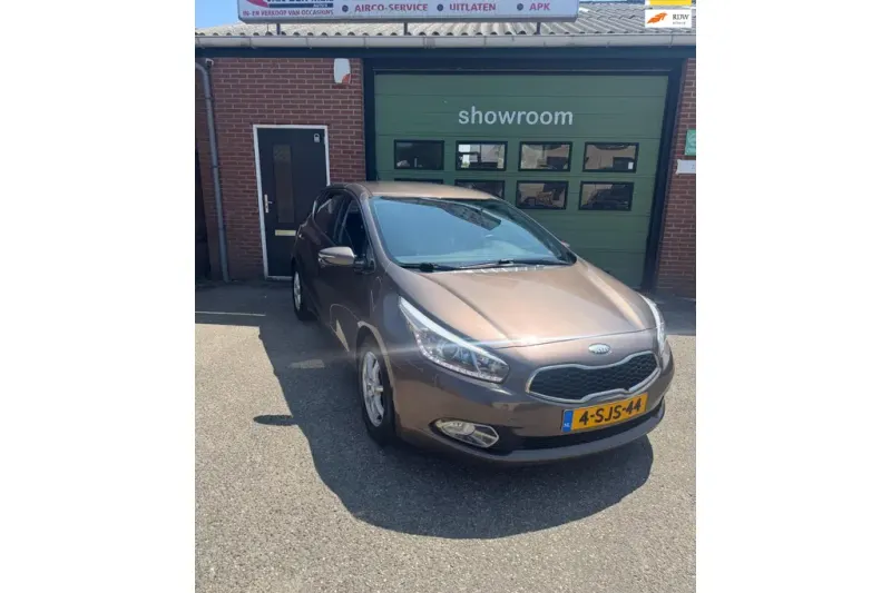 Kia Ceed (2013)