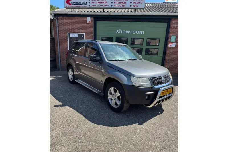 Suzuki Grand Vitara (2005)